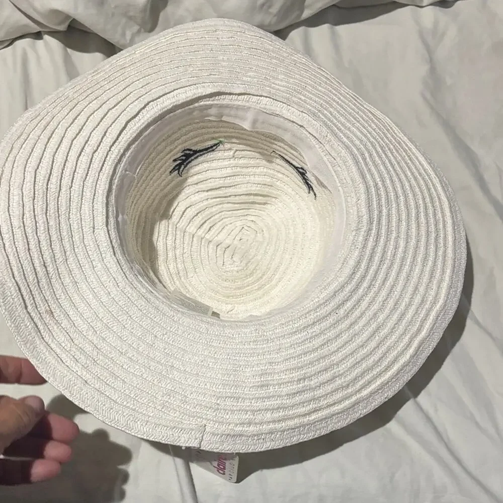 Claire’s White Unicorn straw Sun Hat with Gold Accents NWT perfect wide brim